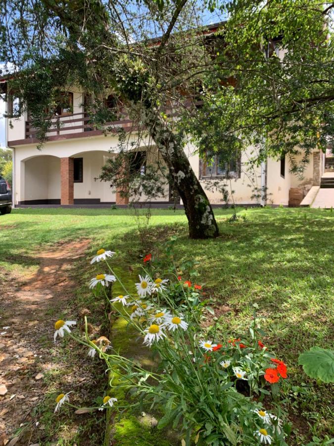 Casa Da Ines Exclusiva Para 01 Ou 02 Casais Ou Familia Monte Verde  Eksteriør bilde